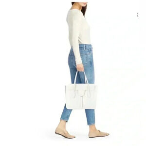 TOD”s Leather Beige Satchel Purse